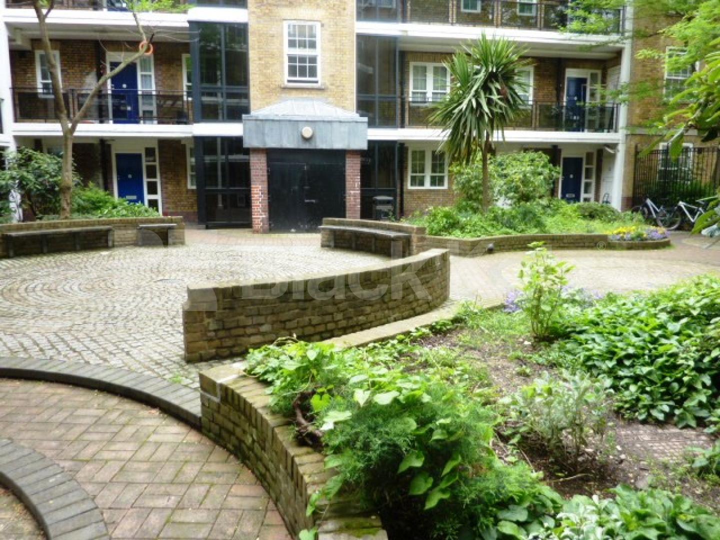 			NEW INSTRUCTION!, 2 Bedroom, 1 bath, 1 reception Flat			 Redhill Street, EUSTON